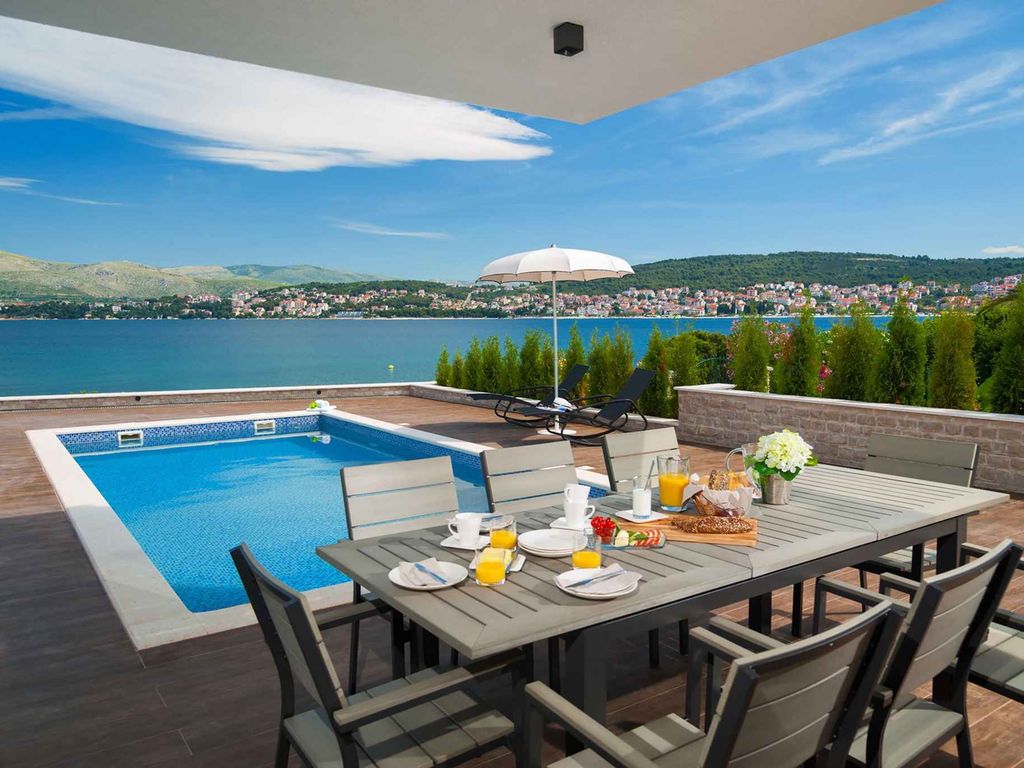 FerienHaus Schöne Luxusvilla mit Blick auf das Meer und den Strand