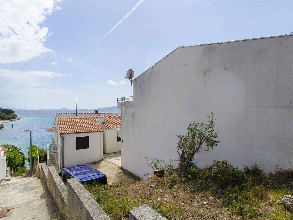 Ferienwohnung mit Klimaanlage und Balkon