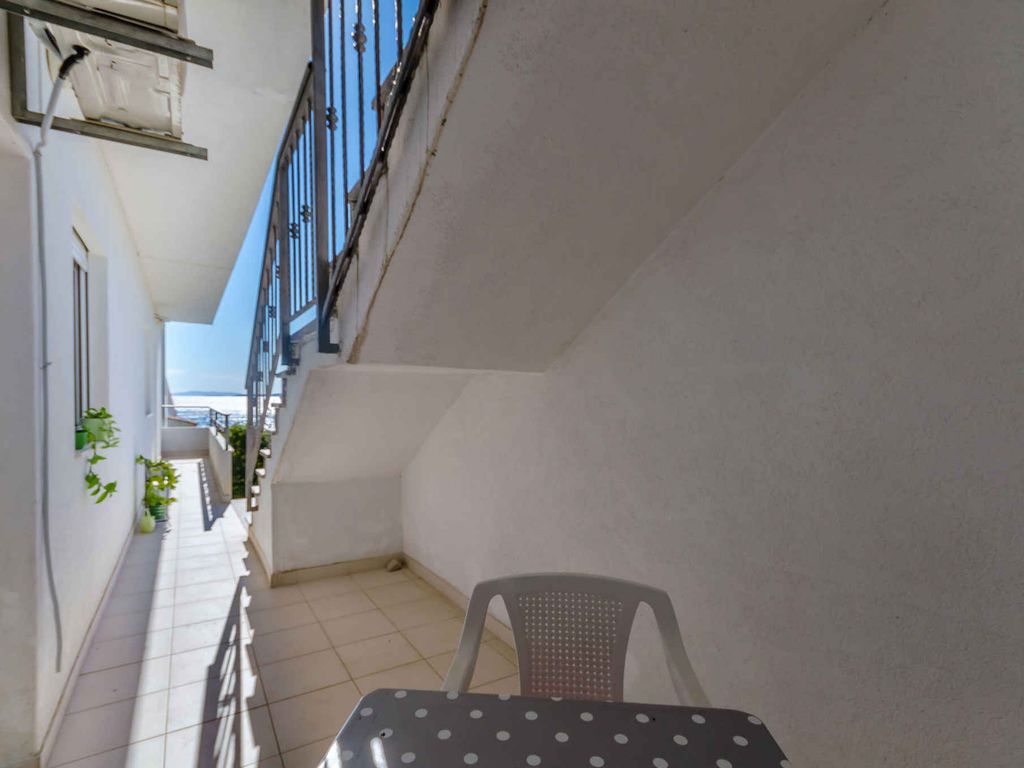 Ferienwohnung mit Klimaanlage und Balkon