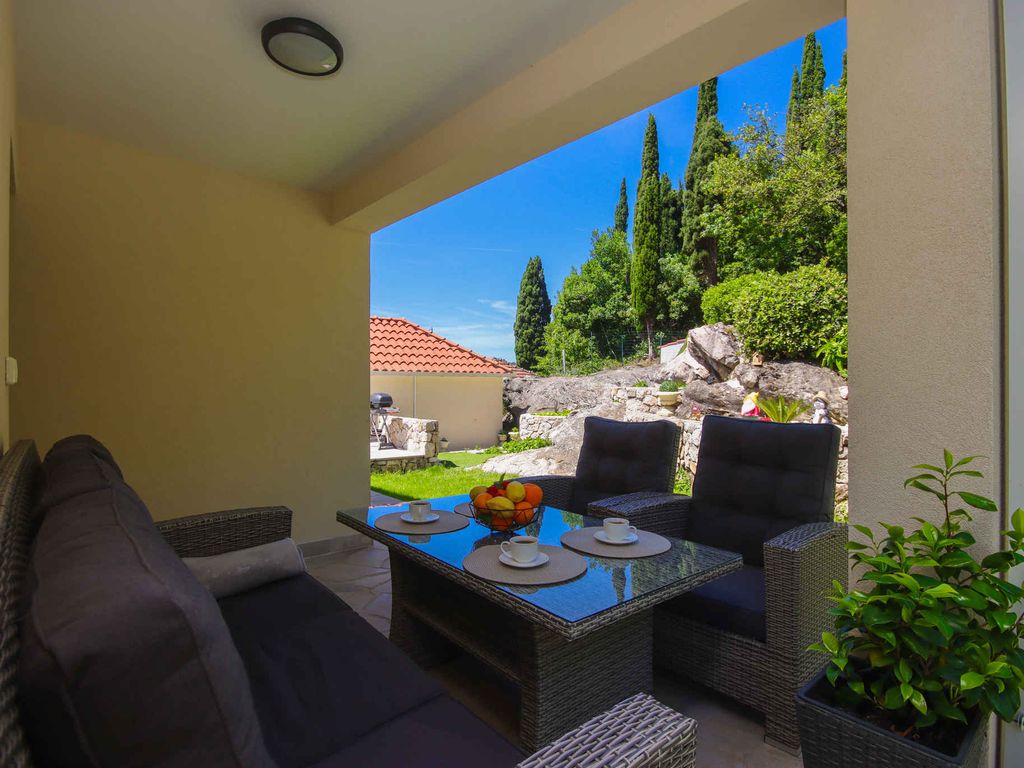 Ferienhaus mit Klimaanlage und Terrasse