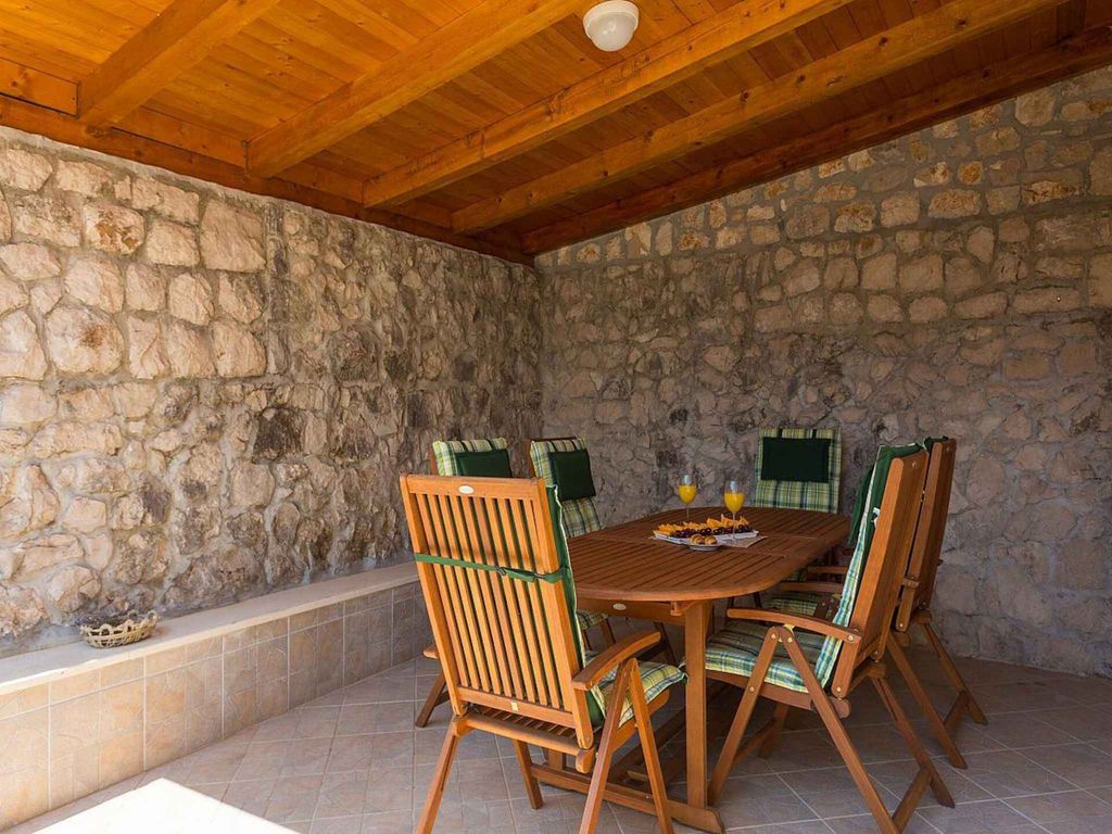 Ferienwohnung mit Swimmingpool und Panoramablick