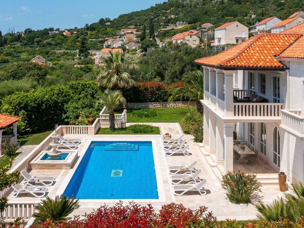 Villa mit Klimaanlage und Pool