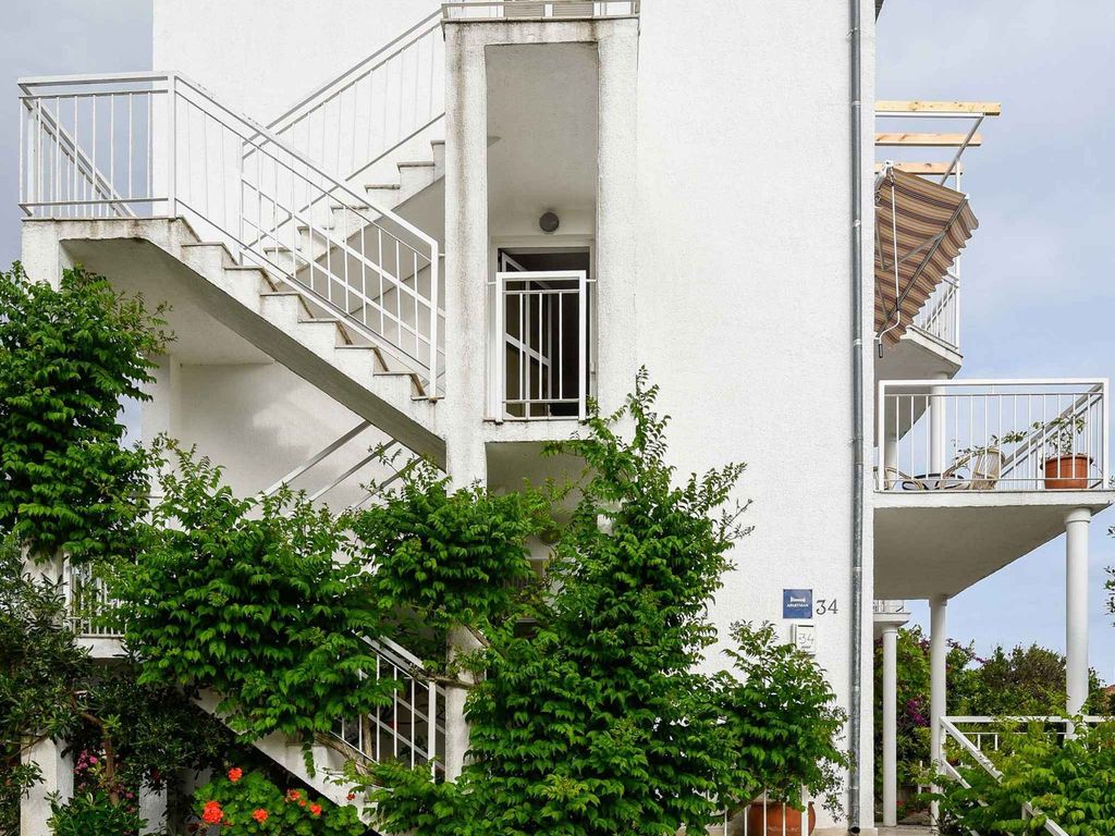 Ferienwohnung mit Balkon und Grill