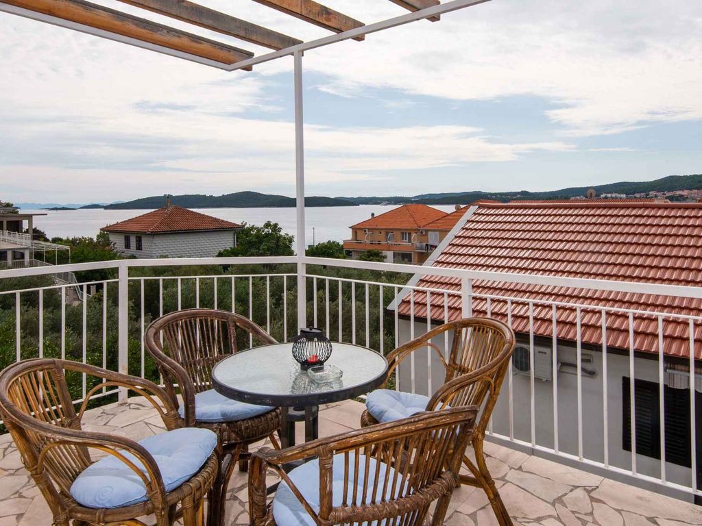 Ferienwohnung mit Balkon und Grill