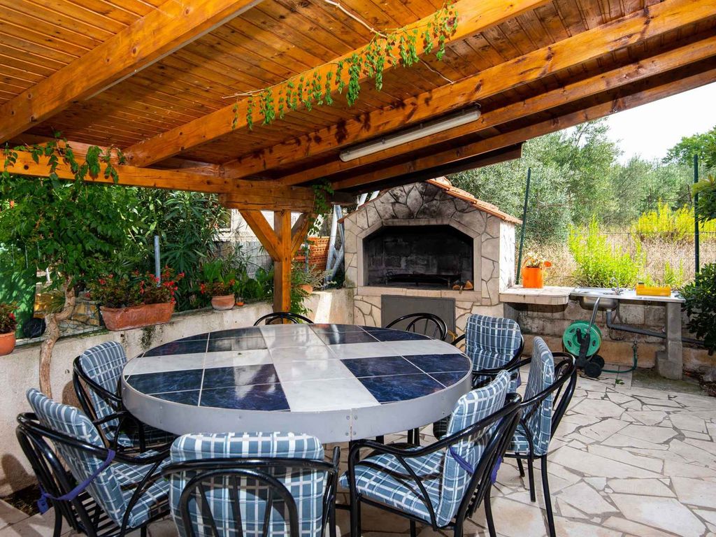 Ferienwohnung mit Balkon und Grill
