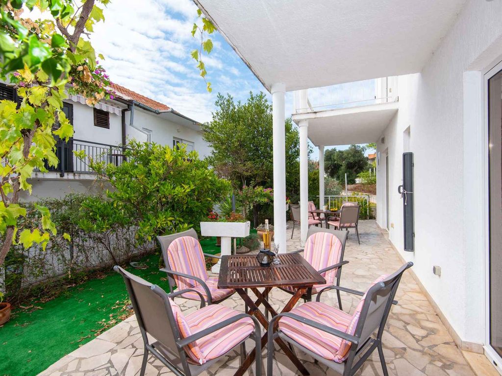 Ferienwohnung mit Balkon und Grill