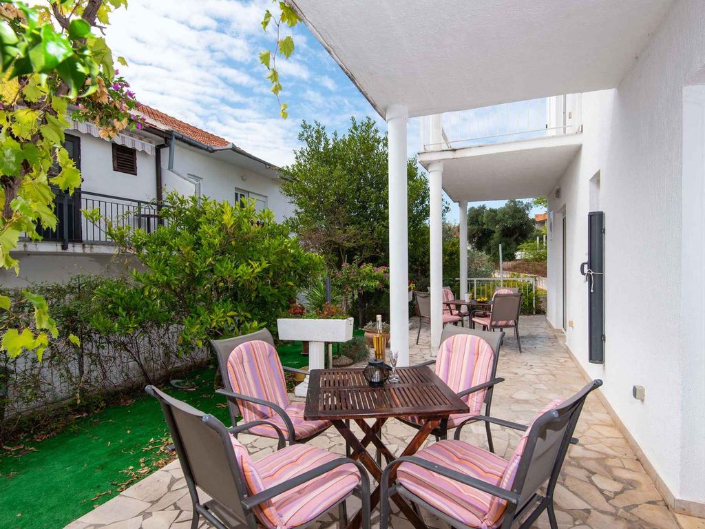 Ferienwohnung mit Balkon und Grill