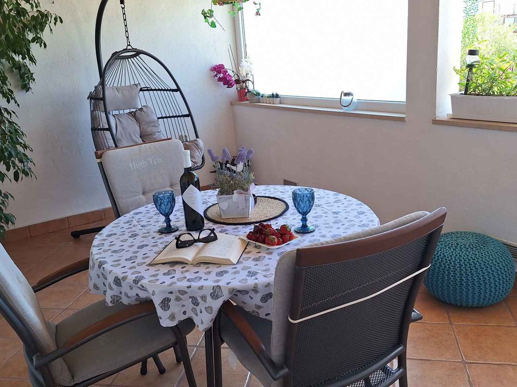 Studio mit Terrasse und Klimaanlage