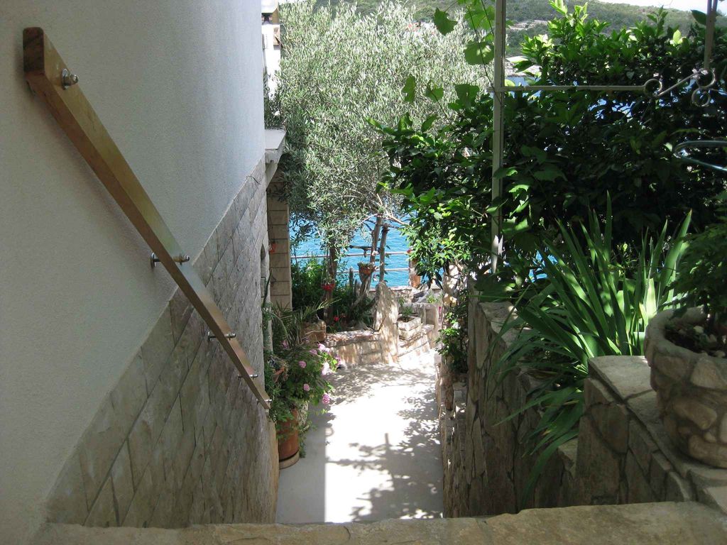 Ferienwohnung mit Terrasse und Meerblick