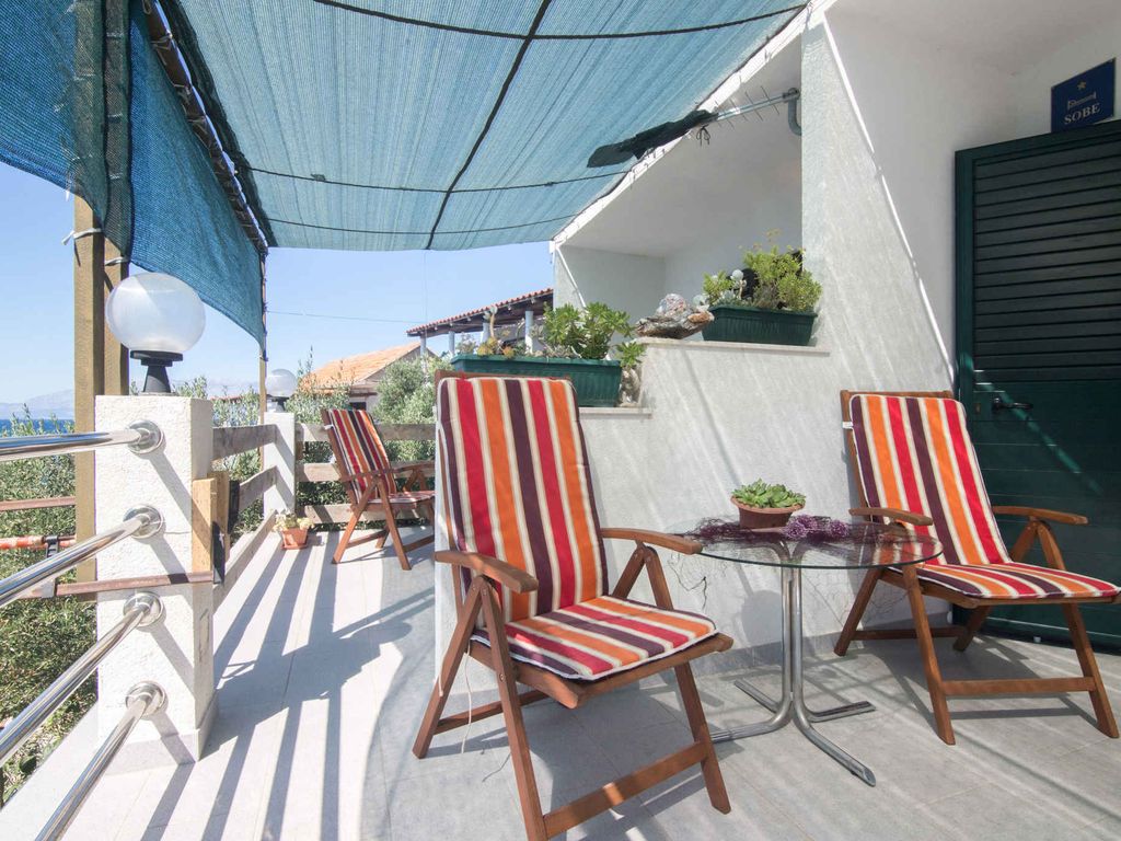 Ferienwohnung mit Terrasse und Meerblick