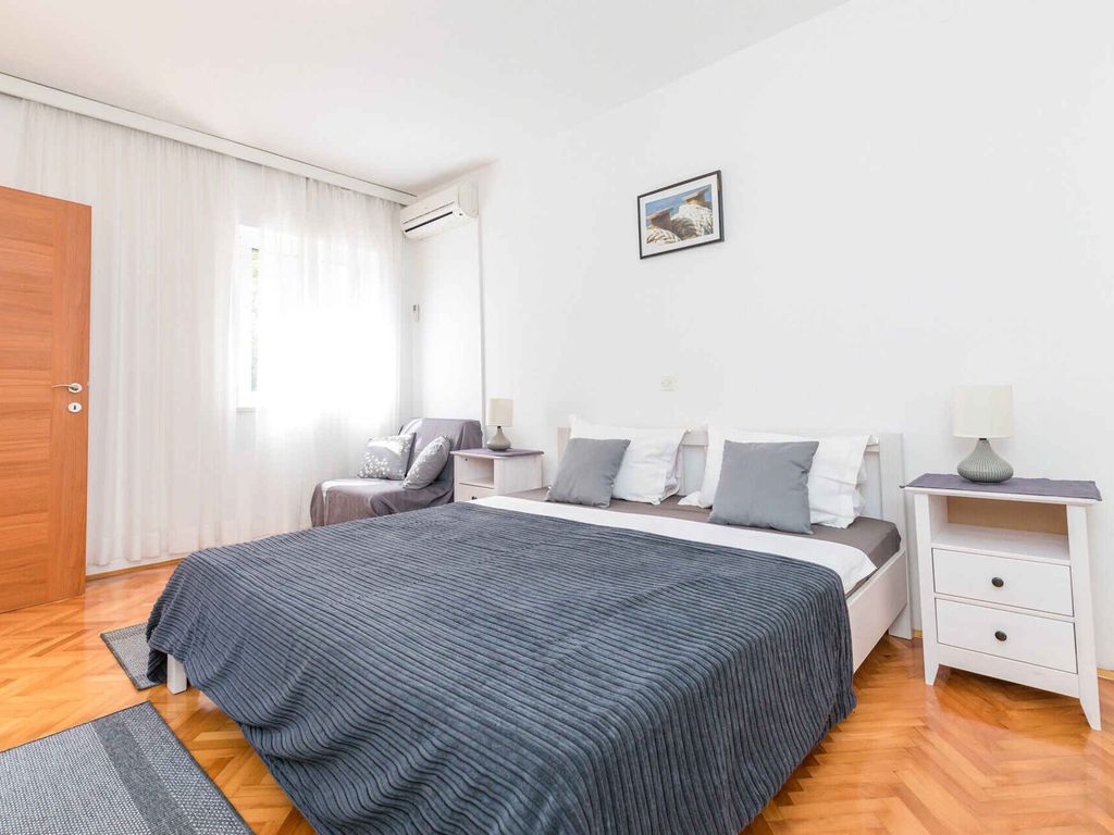Ferienwohnung mit Klimaanlage und Terrasse