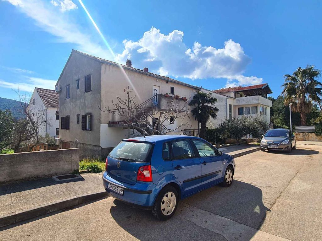 Ferienwohnung mit Balkon und Klimaanlage