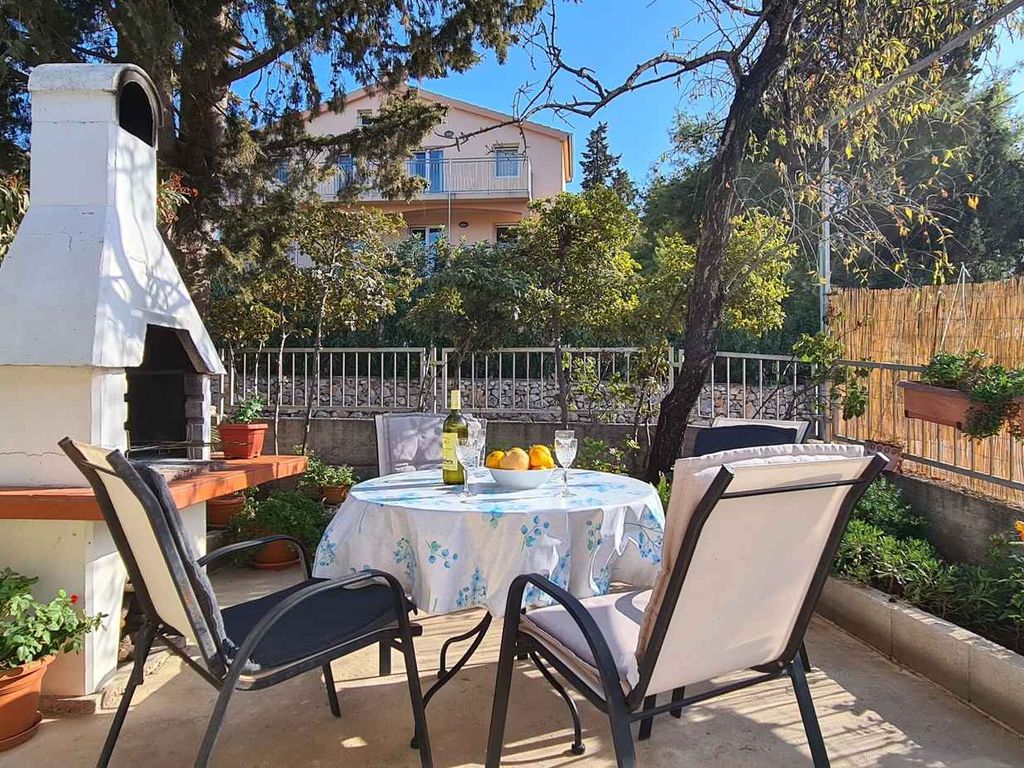 Ferienwohnung mit Klimaanlage und Terrasse