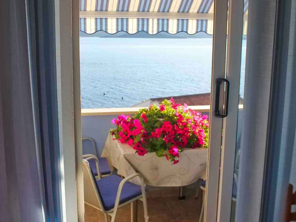 Ferienwohnung Mit Merblick und Terasse