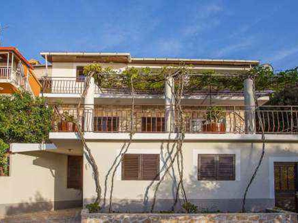 Ferienwohnung mit Balkon und Klimaanlage
