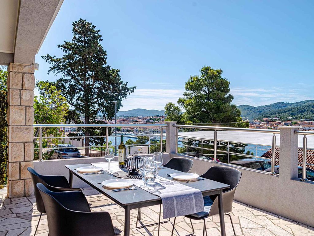 Ferienwohnung mit Klimaanlage und Meerblick