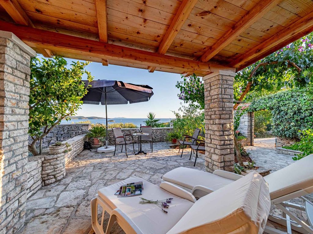 Ferienhaus mit Klimaanlage und Meerblick