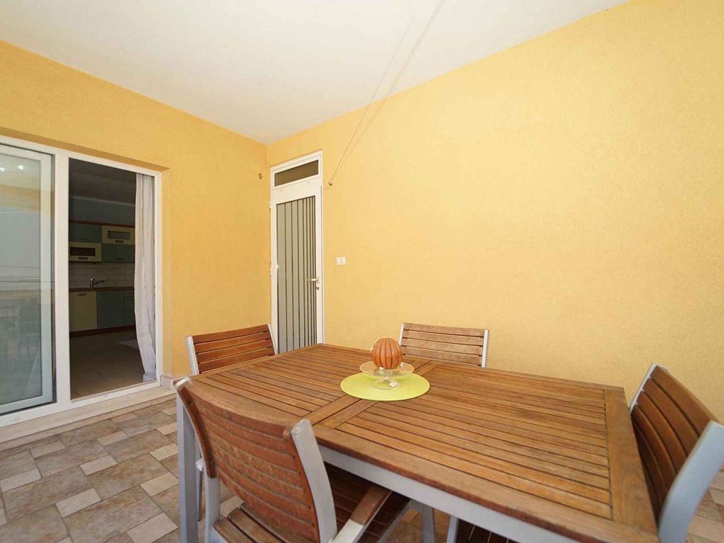 Ferienwohnung mit Klimaanlage und Terrasse