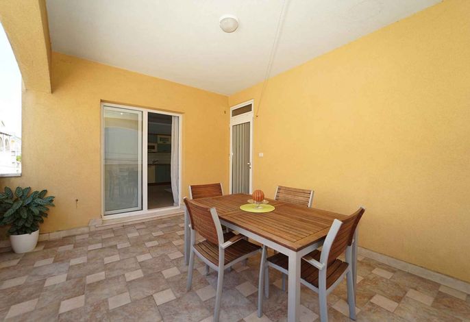 Ferienwohnung mit Klimaanlage und Terrasse