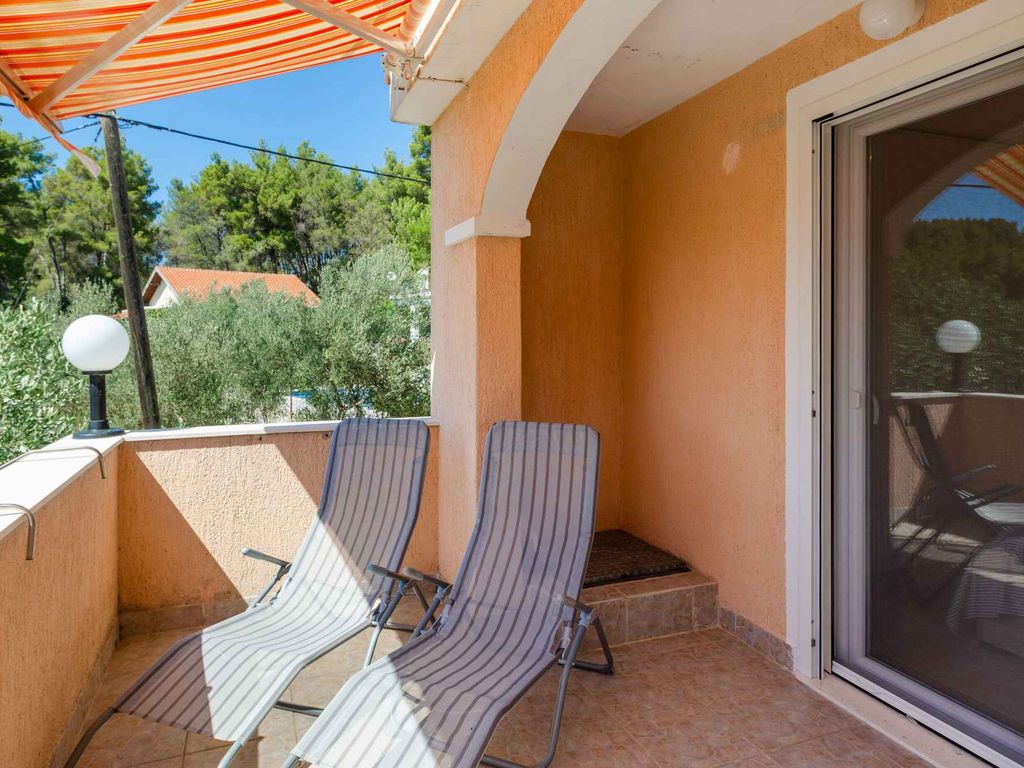 Ferienwohnung nahe am Meer mit Terrasse