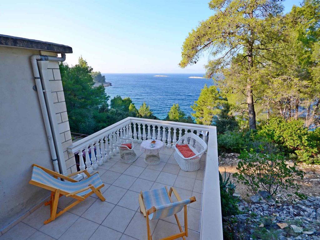 Ferienhaus mit Balkon und Meerblick