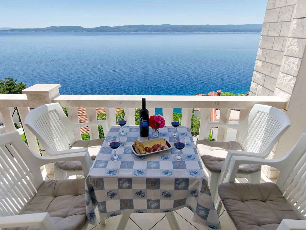 Ferienwohnung mit Balkon und Meerblick