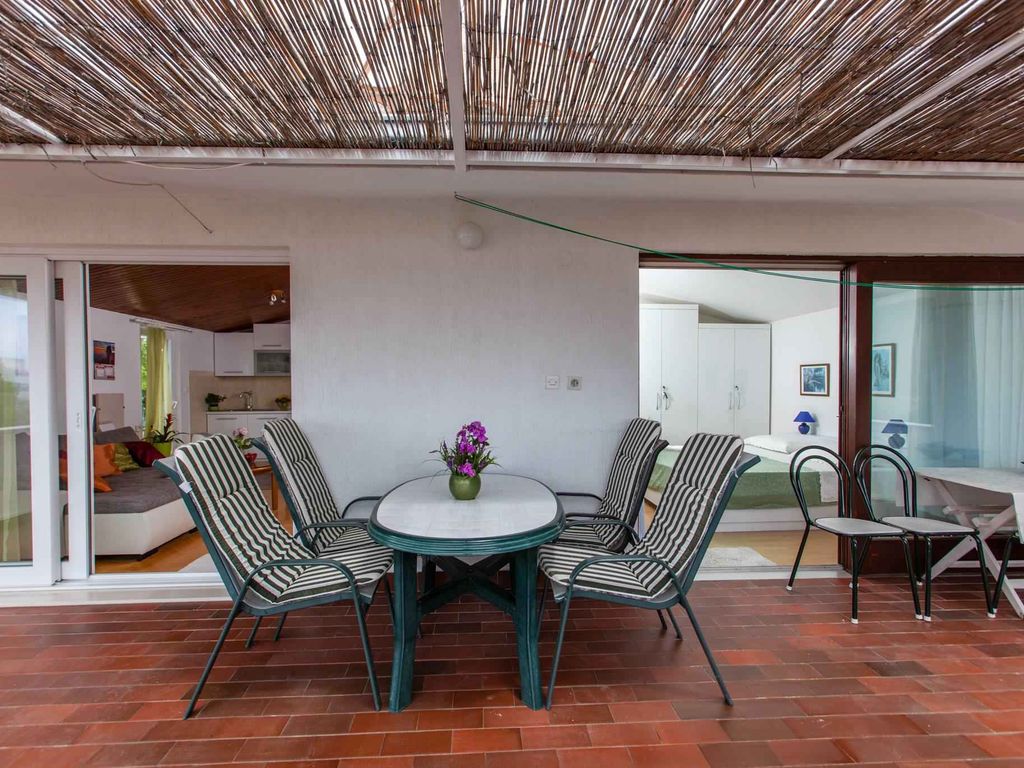Ferienwohnung mit Terrasse
