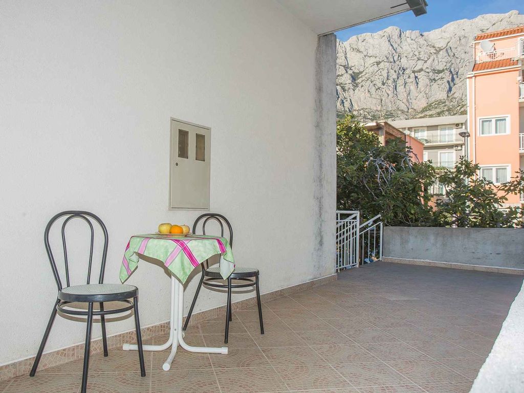 Studio mit Balkon