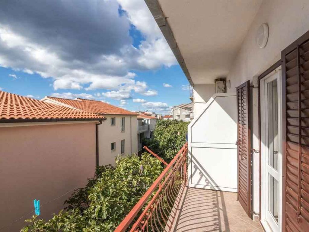 Studio mit Balkon