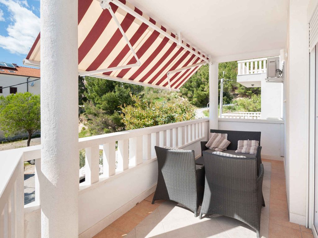 Ferienwohnung am Meer mit Terrasse