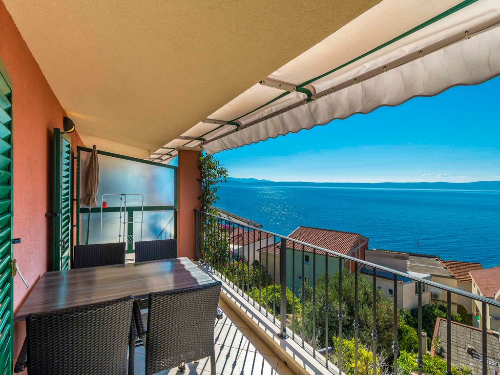 Ferienwohnung mit Balkon und in der nähe vom Meer