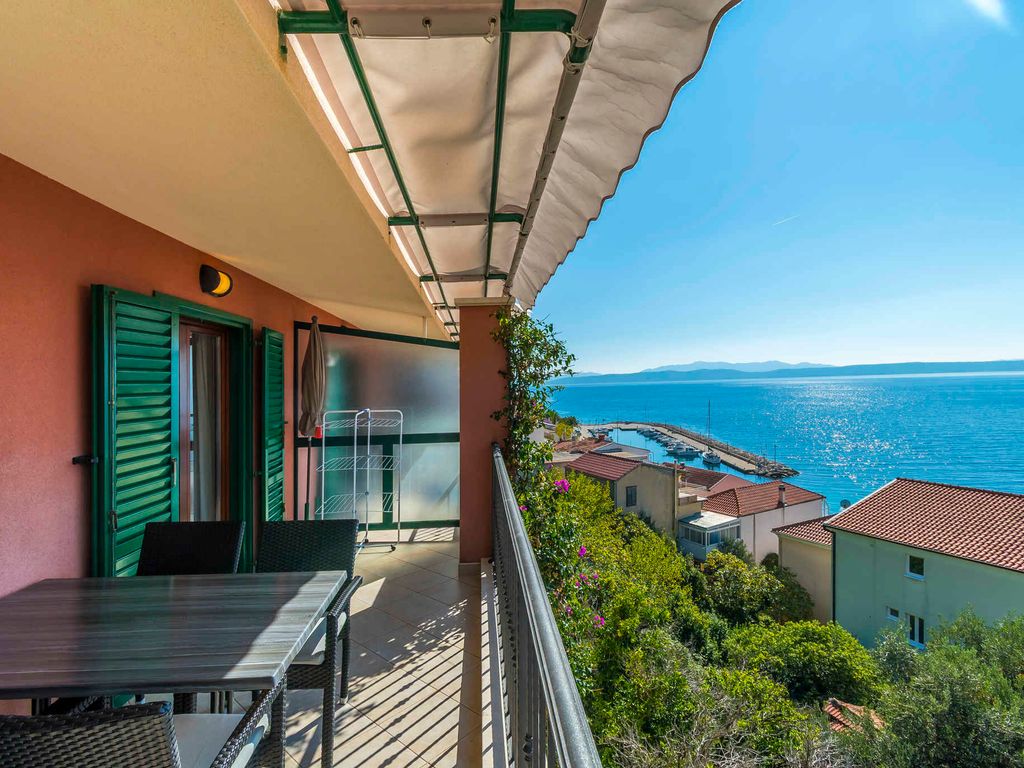 Ferienwohnung mit Balkon und in der nähe vom Meer