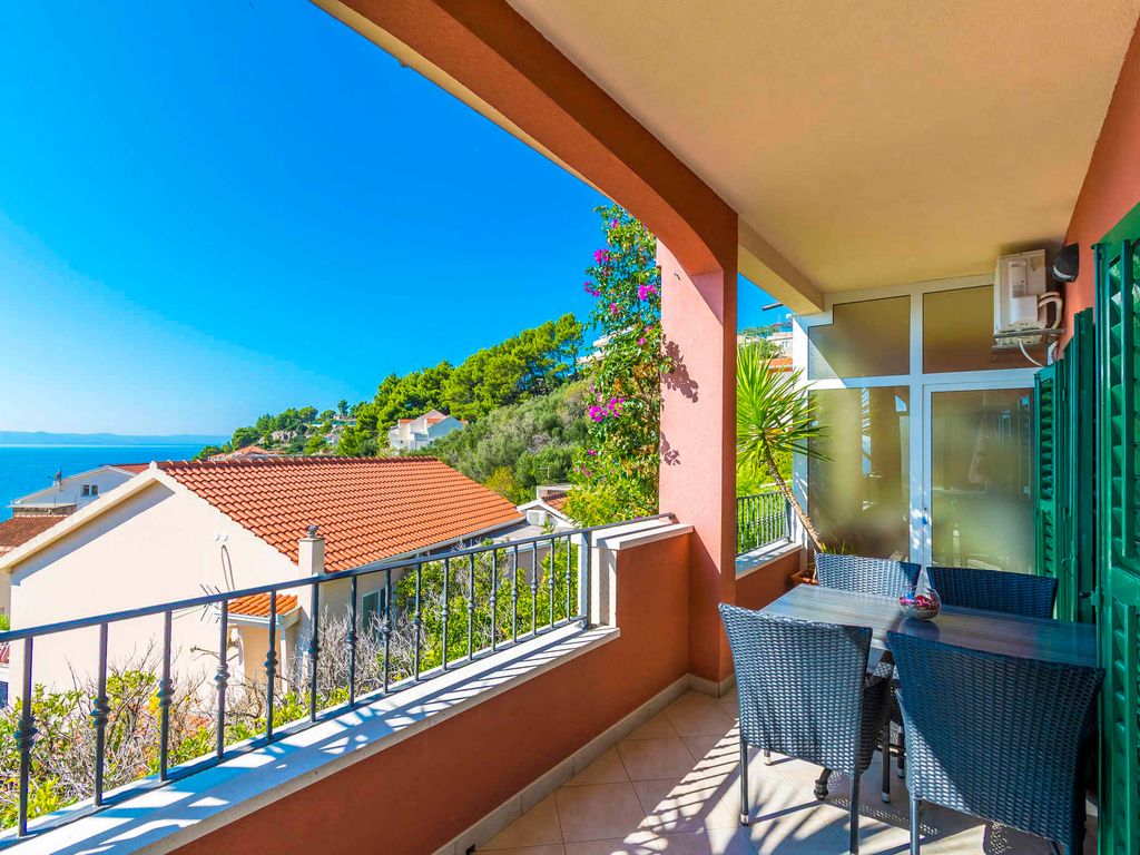 Ferienwohnung mit Terrasse und Meerblick