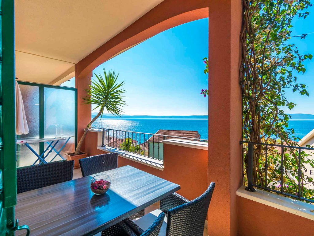 Ferienwohnung mit Terrasse und Meerblick