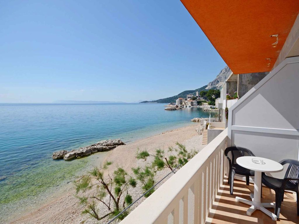 Ferienwohnung mit Klimaanlage und Kieselstrand nähe