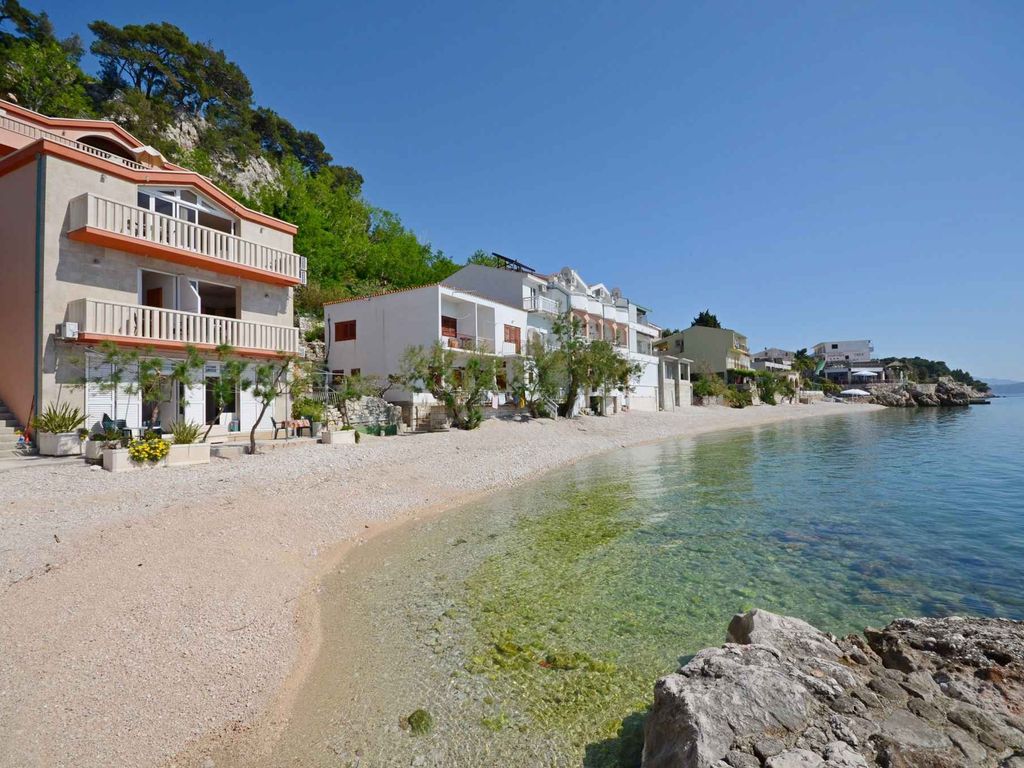 Ferienwohnung mit Klimaanlage und Kieselstrand nähe