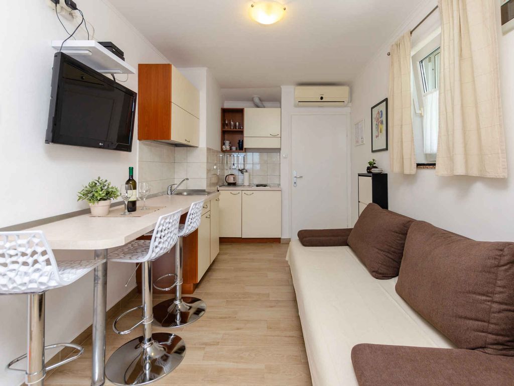 Ferienwohnung mit Klimaanlage und Meerblick