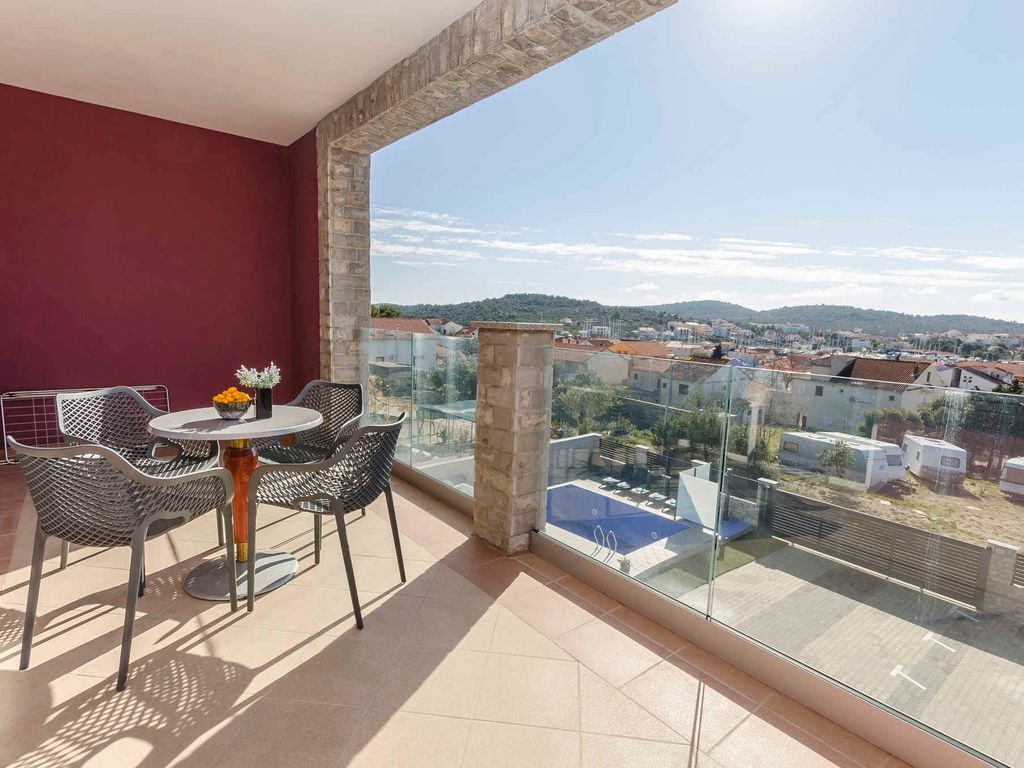 Ferienwohnung mit Klimaanlage und Pool