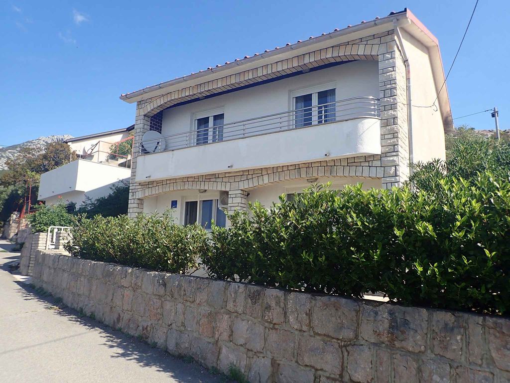 Ferienhaus with sea views