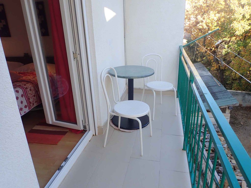 Ferienwohnung mit Terrasse und Klimaanage