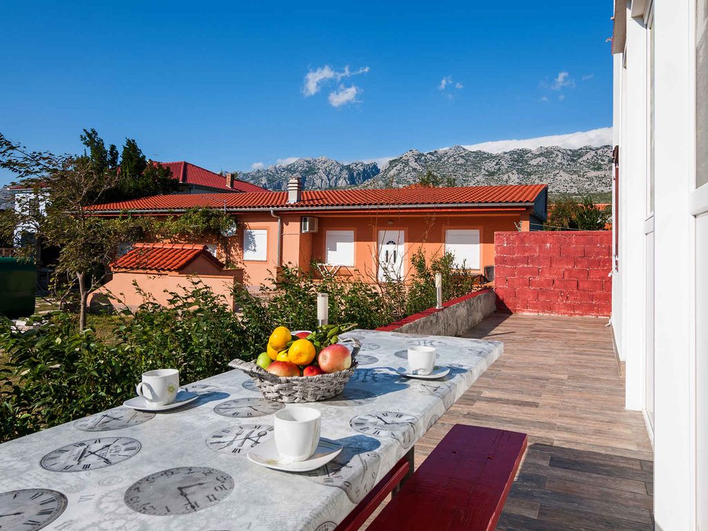 Ferienwohnung mit Klimaanlage und Terrasse