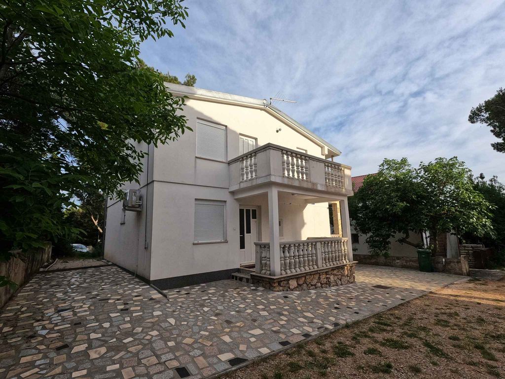 Ferienwohnung mit Klimaanlage und Terrasse