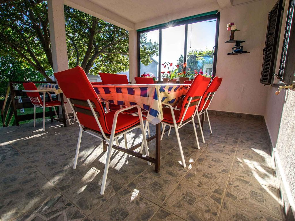 Studio mit Klimaanlage und Terrasse