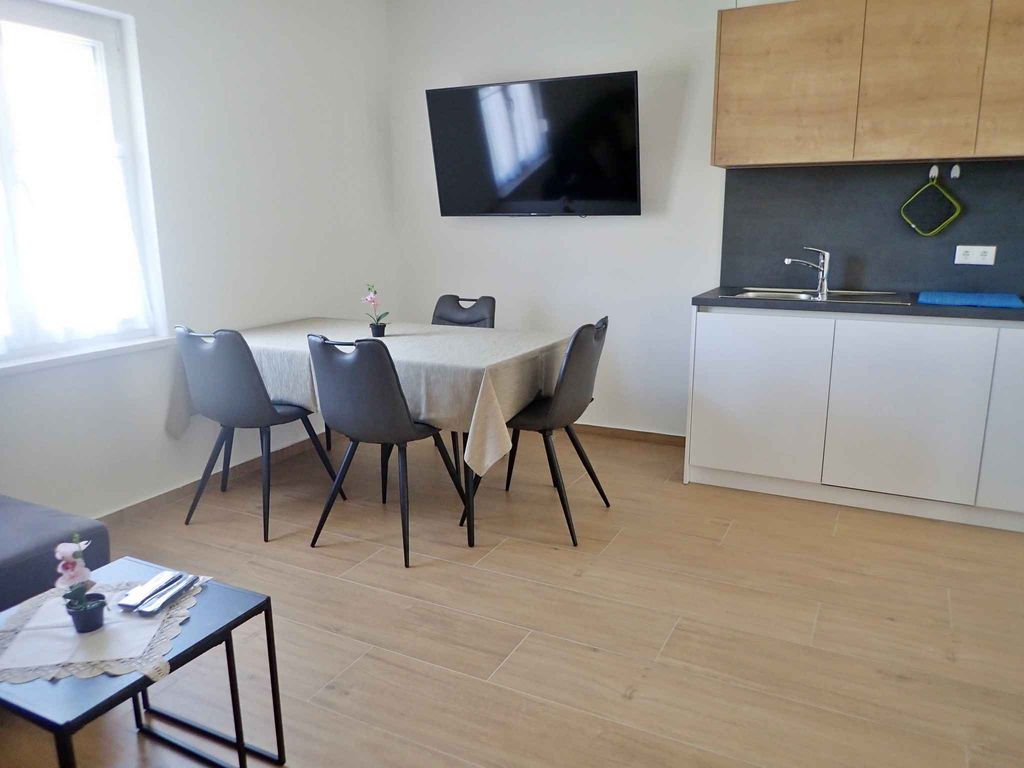 Ferienwohnung mit Gartendusche und Grillmöglichkeit