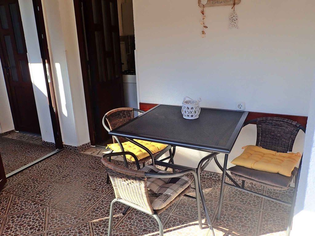 Ferienwohnung mit Klimaanlage und Balkon