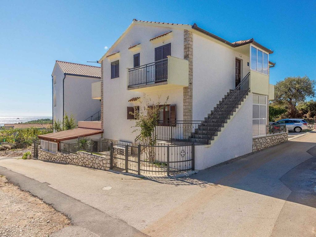 Ferienwohnung für 4 Personen, mit Balkon und herrlichem Meerblick