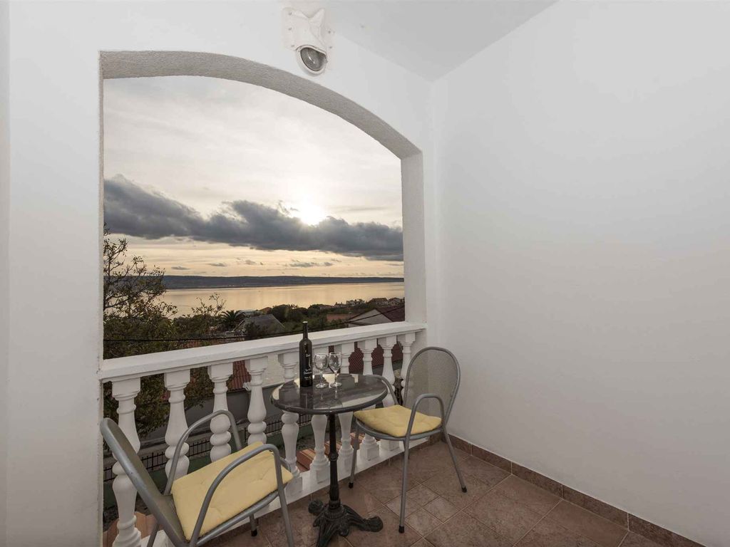 Ferienwohnung mit Balkon und Klimaanlage