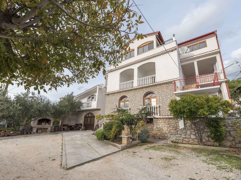 Ferienwohnung mit Balkon und Klimaanlage