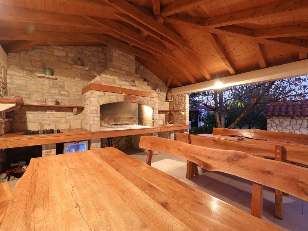 Ferienwohnung mit Klimaanlage und Pool