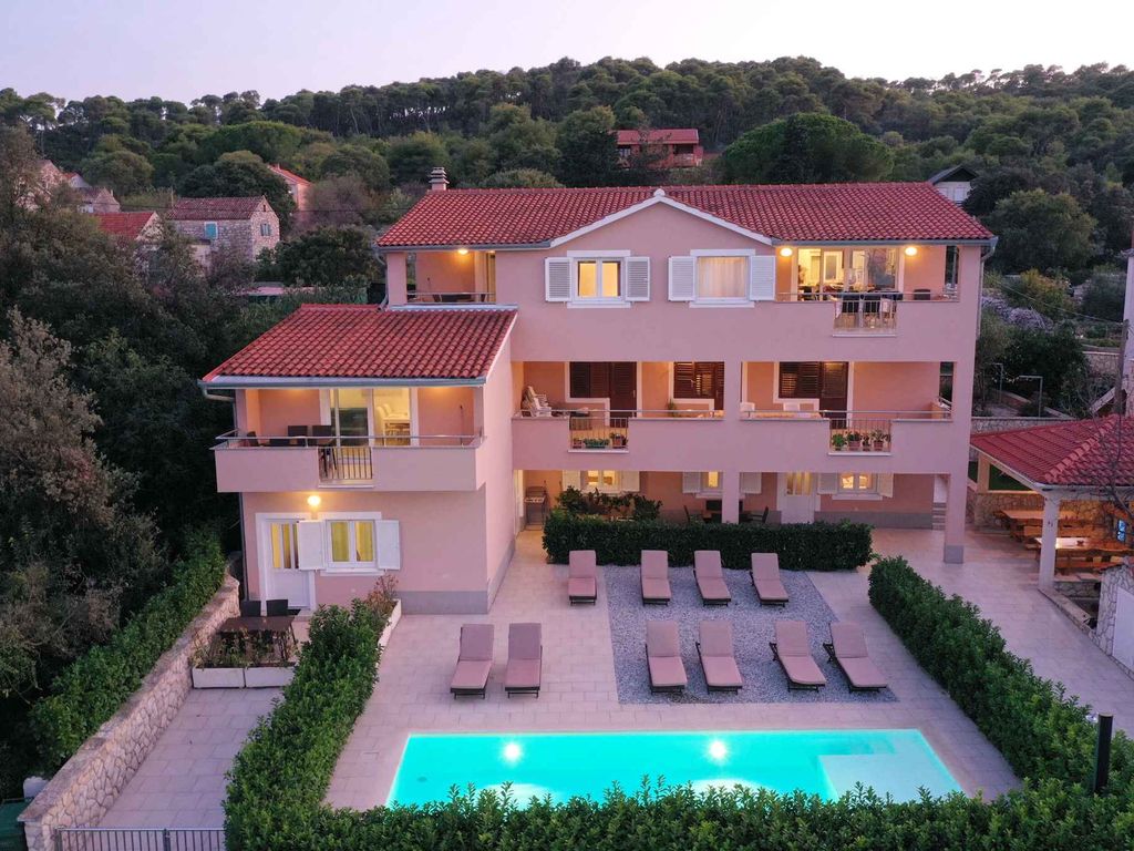 Ferienwohnung mit Klimaanlage und Pool